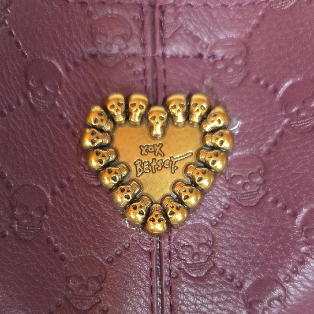 Betsey Johnson Burgundy Shoulder Bag with Gold Heart Accent - Picture 2 of 9